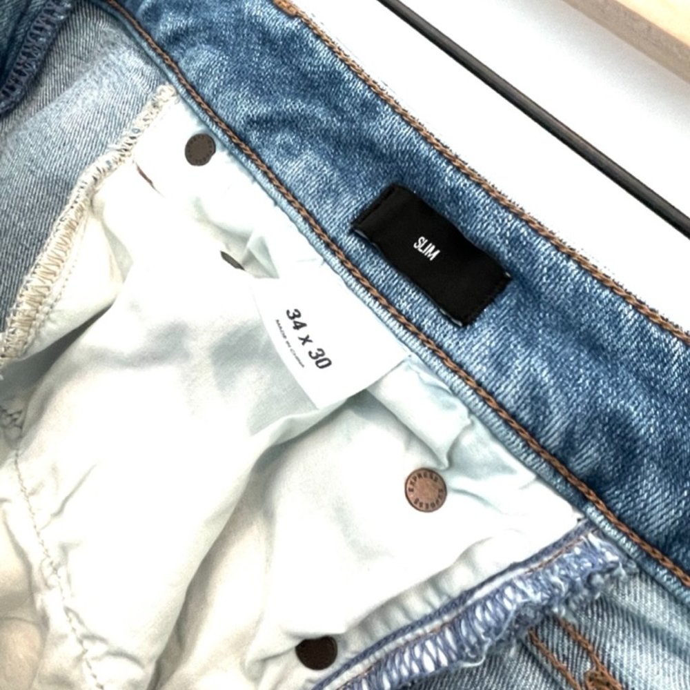Men's Express Ripped Jeans - Picture 3 of 3